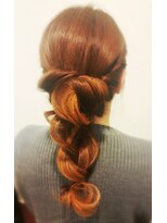 美容室 カーム(CALM)&nbsp;ゆる巻きロングで大人アレンジ