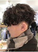 前下がりスパイラルパーマ  メンズパーマ ツーブロック 黒髪 ▲
