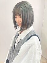 ジェム(GEM) 切りっぱなしミニボブ/オリーブグレージュ◎