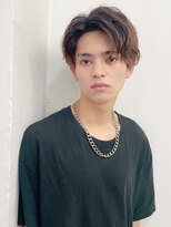 ハニーシブヤ(HONEY shibuya)&nbsp;スーツ短髪ツーブロック束感モテる黒髪シークレットパーマ流行