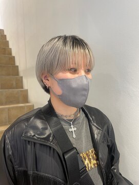 バズ(BUZZ) ホワイトシルバー（BUZZ十和田）