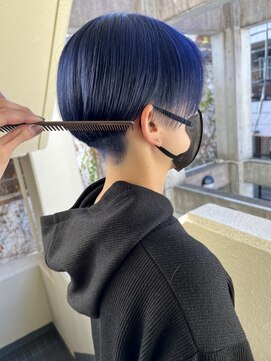 ラミエ バイ メルト 吉祥寺(lamie by melt) *滝田*ケアブリーチカラーネイビーブルーハンサムショート