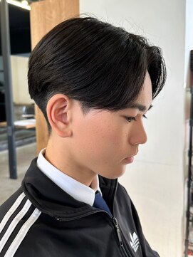 エルマーク 枚方(L-MARK) センターパートニュアンスパーマ韓国カルマパーマコンマヘア