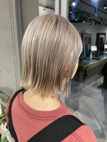 オークプラス(OAK plus+) 切りっぱなしボブ×ホワイトベージュ