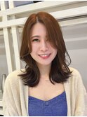 韓国小顔ウェーブミディアム オリーブベージュ TOMOKI