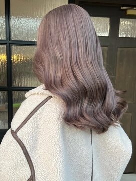 ラフヘアデザイン(Raf hair design) グレージュ切りっぱなしボブ前髪ありミニボブミルクティベージュ