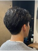 センターパート　刈り上げ　韓国ヘア　ツーブロック