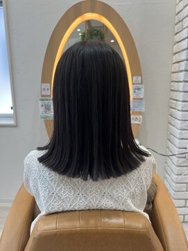アドラーブル けやき通り店(adorable) 20代30代小顔効果外ハネスタイル
