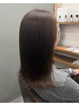 ロッカヘアエジェ(ROCCA hair eje.) ダークアッシュ大人美髪ストレート