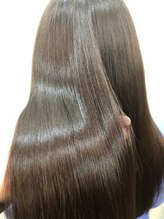 TOKIO5STEPトリートメントで理想のツヤ髪に。表面的な「手触り」ではなく、髪の悩みを根本的に解決へ[小岩]