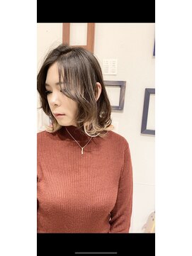 シャルム(Charm) イヤリングカラー、レイヤーカット