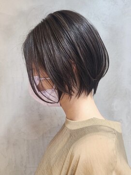 エリマ 茅ヶ崎(elima) ショートボブカットミルクティーベージュピンクベージュカラー