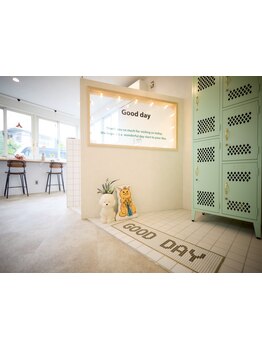 【第二佐真下から徒歩1分】白と青を基調とした安らぎを感じられる空間♪清潔感あり◎