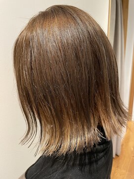 30代40代大人可愛いミディアム外はねボブ