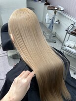 ペレ 渋谷(PELE)&nbsp;黒髪/クラゲヘアー/オリーブグレー/小顔/ココアベージュ/渋谷