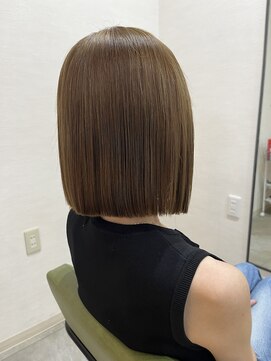 オルオル ヘアープロデュース 切りっぱなしボブ