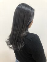 ラパンセ ブルー(LA PENSEE BLEU)&nbsp;【LA PENSEE BLEU】小川　花　アッシュグレー×ハイライト