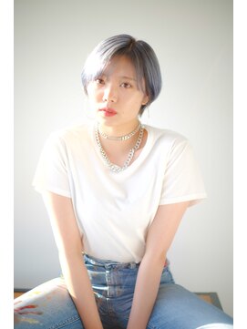 ヘアメイク エイト キリシマ(hair make No.8 kirishima) ハンサムショート×ブルージュ・instagram @no8_doc_shinichi