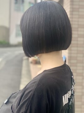 ジョージグランデ(JO-JI grande) 内巻きボブ/ミニボブ/コンパクトボブ/顎ラインボブ/黒髪ボブ