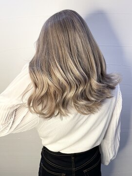 リトバイプティパ(Lit by petit-pas) ホワイトミルクティー