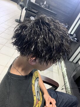 アウル 心斎橋(owl) マッシュ×ツイストスパイラル×ツイストパーマ×黒髪×刈り上げ