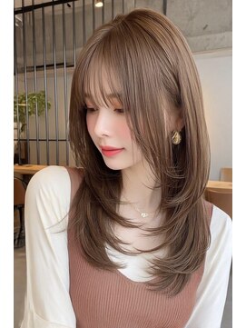 ノイエ 原宿 北参道(NoIE) ハイレイヤーバズカットシャギーバタフライカットバーガンディ