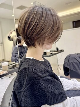バンプ ギンザ(BUMP GINZA) 40代50代60代絶壁補正ショート白髪ぼかし銀座大人な丸みくびれ井