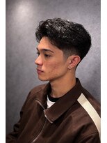 ワンワンオー バーバーショップ 長浜店(@110 BARBER SHOP) アップバングフェードで作る快活な男髪