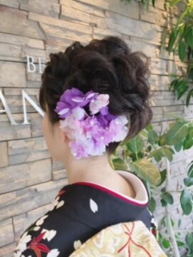 ビューティサロンアネモネ(BEAUTY SALON ANEMONE) 振袖・成人式SET