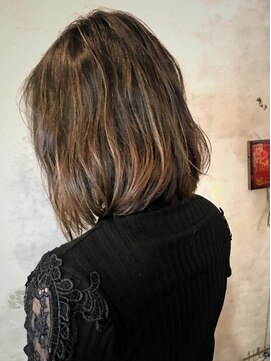 アティック ヘアーデザインアンドリラクゼーション(attic hair design&relaxation) 外国人風カラー　ブラック×ブロンド