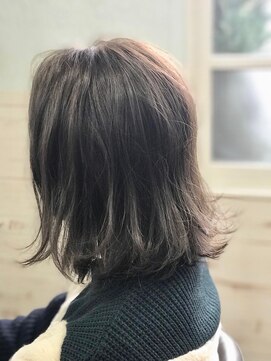 ニコ(nico.) ミディアム 外ハネ