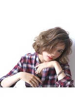 バスキア(BASUKIA)&nbsp;新本　ナチュラルウェーブスタイル