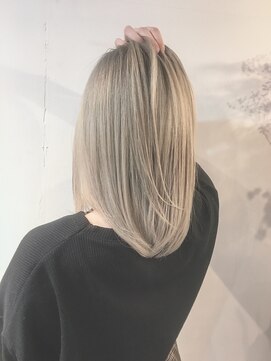 インク ヘアーデザイン(inc. hair design) ホワイト系カラー