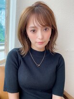20代30代40代小顔外ハネミディアムひし形シルエットくびれミディ