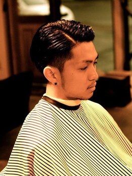 ヘアー ワーク ショップ タイムレス(HAIR WORK SHOP TIMELESS)の写真/バーバースタイルとシェービングでビジネスマン完全対応☆清潔感のある、爽やかなスタイルで好感度UP◎
