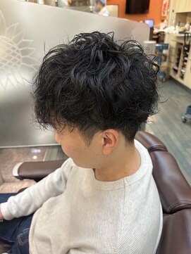 銀座マツナガ 浅草店 20代30代ツーブロック無造作スパイラルパーマショート