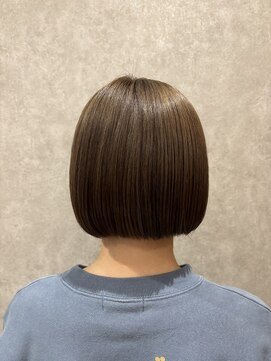 エルバイシオン(aile by sion) ナチュラルベージュ×ミニボブ！