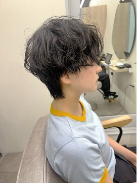 ユニ 江坂(Uni.) マッシュウルフ シャドウパーマ マッシュパーマ