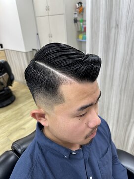 シスギンザ(SCISS GINZA) 【サイドパートスキンフェード】