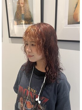 シアン 矢場町店(CYAN.) ブリーチデザイン×ウェーブパーマスタイル