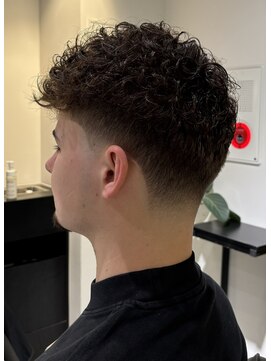 グラッシー(GLASSY) テーパーフェード/ツイストピンパーマ/スパイキーショート#