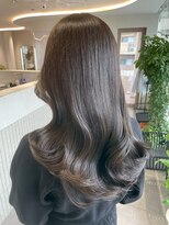 ビビバイベル(BiVi by BHEL)&nbsp;桑名ロングレイヤーカットハッシュカット透明感カラー重めロング