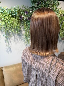 コロレ ララ(Colore LaLa.)の写真/【女性目線の提案】大人女性ならではの髪のお悩みも共感◎細やかな気配りと丁寧な技術でおもてなし♪