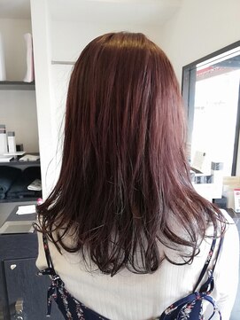 ヘアーズミンク ハグラザキ(Hairs mink Hagurazaki) ツヤツヤピンク系ゆるカール