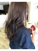 グレージュロングスタイル