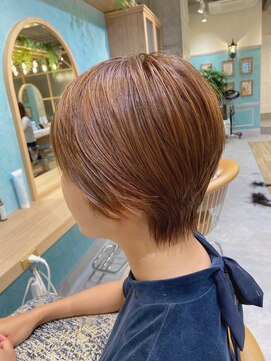 ロンドフルール 大宮東口(Lond fleur) 【Lond fleur 山本翔一郎】大人可愛くハイトーンショート