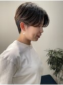 ハンサムショート　毛流れショート　センターパート