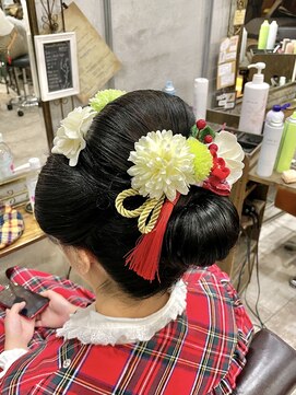 ブーミー(Bor mee) 【bormee】七五三や成人式にオススメ＊新日本髪2800円～