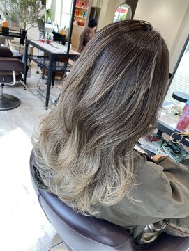 リアン 徳重店(Rian) グラデーション×アッシュオリーブ