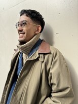 メリケンバーバーショップ フクオカ(MERICAN BARBERSHOP FUK)&nbsp;波巻き束感ショートツーブロックマッシュアップバングコンマヘア